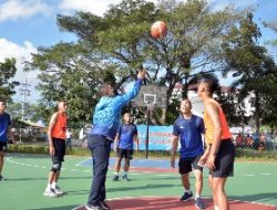 Komandan Pasmar 2 Buka Turnamen Basket dan Tenis Lapangan