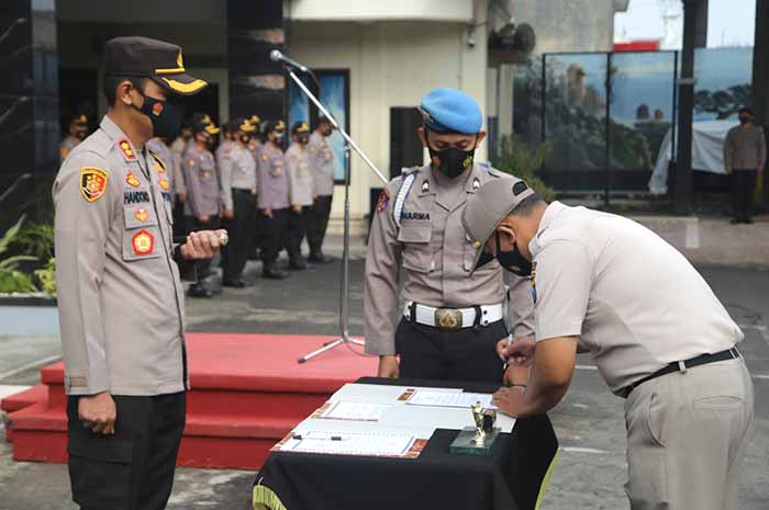 Penandatanganan Pakta Integritas anti narkoba di Polres Tulungagung, Jawa Timur.