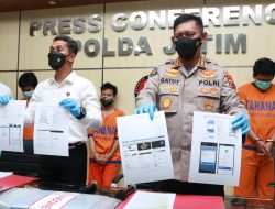 Empat Orang Beli Bitcoin, Bobol Data Kartu Kredit