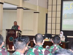Sosialisasi Program Transmigrasi Personel TNI AD di Korem 081/DSJ