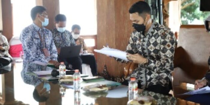 Bupati Lindra Matangkan Konsep Rencana Pembangunan 3 Sektor Prioritas