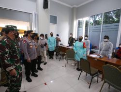 Panglima TNI dan Kapolri Ajak Civitas Akademik, Pemuda hingga Ormas Terlibat Aktif Percepat Vaksinasi