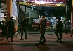 Petugas Gabungan di kecamatan Brondong Gencarkan Patroli Siang Malam