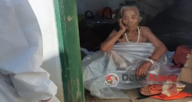 Surtiah (70), saat menjalani isolasi mandiri di Indramayu. (Foto: Istimewa)