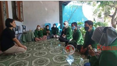 Mahasiswa IAIN Kediri Rangkul UMKM Desa Ngampel Kota Kediri untuk Pemulihan Ekonomi