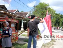 Kobarkan Semangat Lawan Covid-19, PKL dan Ojol Kibarkan Bendera Merah Putih