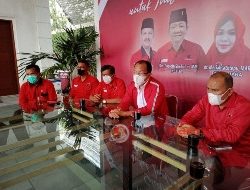 Bupati Humbang Hasundutan gagalkan Pembelian Mobil Dinas.