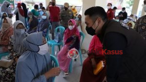 Lebih 300 Ribu Masyarakat Tuban Telah divaksin, Mas Bupati Cek ke Desa