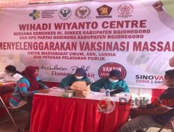 Wihadi Wiyanto Center Bersama DPC Gerindra Bojonegoro Gelar Vaksinasi Massal