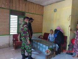 Tingkatkan Herd Immunity, Babinsa Mantup Dampingi Vaksinasi