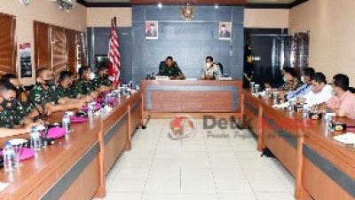 Komandan Pasmar 2 Terima Tim Wasrik BPK RI