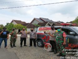 Kapolsek Bersama Danramil dan Camat Pimpin Langsung Grebeg Mobil Vaksin Pedesaan