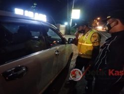 Kapolsek Widang Pimpin Razia di Depan Makopolsek