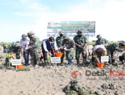 Kodim 0812/Lamongan Tanam Mangrove Serentak 