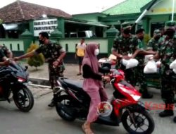 Jajaran TNI di Bojonegoro, Serentak Bagikan Takjil dan Masker Gratis