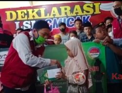 JK TV Sidoarjo dan Yayasan Donasi Sosial Al Firdaus Gelar Doa Bersama dan Santunan kepada Anak-anak