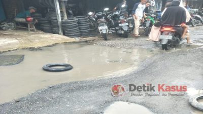 Jalan Hidayat Hancur!!, Tak Ubahnya Seperti Kolam Ikan