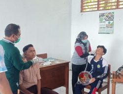 Upaya Babinsa Dampingi Pelaksanaan Swab Tes Para Pelajar SMA dalam pencegahan Covid-19