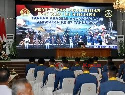 Komandan Pasmar 2 Hadiri Wisuda Taruna dan Taruni AAL Angkatan 67