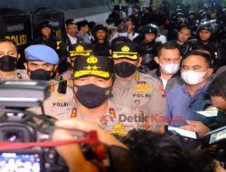 Polisi Berhasil Jemput MSAT di Pesantrennya