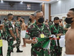 Kasdam XII/Tpr Pimpin Sidang Parade Tingkat Panda Pontianak Penerimaan Caba PK Keahlian Pria dan Reguler Wanita