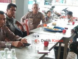 Kapolsek Sintang Kota Didampingi Waka Polsek bersama Anggota Sambang Duka Warga Kelurahan Kapuas Kanan Hulu