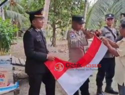 Polsek Batu Ampar membagikan bendera merah putih serta Sembako kepada Masyarakat kurang mampu dihari kemerdekaan RI