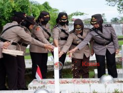 Sambut Hari Jadi Polwan ke-74, Polwan Polda Kalbar Ziarah dan Tabur Bunga ke TMP Dharma Patria Jaya