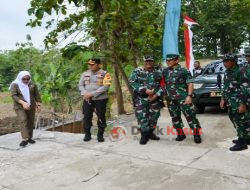 Kompak, Jajaran Forkopimda Tinjau Sasaran TMMD 115 Bojonegoro