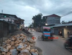 RDP Diusulkan Warga di DPRD Kota Gusit Terkait Tembok Penahan Tutupi Rumah Warga.