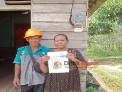 Puluhan Rumah Warga Kurang Mampu di Singkawang Nikmati Listrik Gratis dari PLN