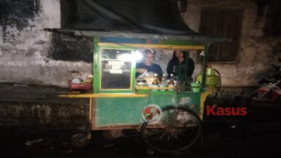 Nikmatnya Bubur Sop Ayam Mang Ade