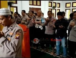 Polres Singkawang Menggelar Sholat Ghoib dan Doa untuk Korban Gempa Cianjur