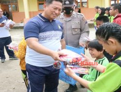 Menjelang Natal, Kapolres Humbahas Kunjungi SLB Negeri