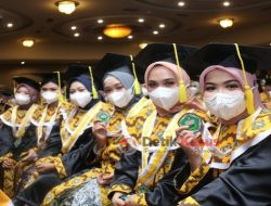 Para Wisudawan Poltekes Kemenkes Diharapkan Mampu Dongkrak IPM Kalbar di Bidang Kesehatan