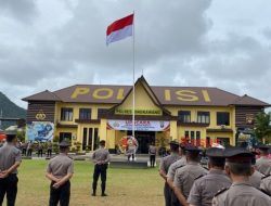 Kapolres Singkawang Pimpin Upacara Kenaikan Pangkat 46 Personel