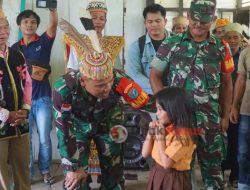 Dandim 1206/PSB Letkol Inf Sri Widodo Kunjungi Sekolah di Pedalaman