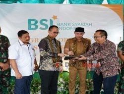 Kasdim 1206/Psb Hadiri Grand Opening Bank Syariah Indonesia Kantor Cabang Pembantu Putussibau