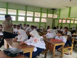 Kanit Binmas Polsek Boyan Tanjung Polres Kapuas Hulu, Berikan Penyuluhan ke Sekolah