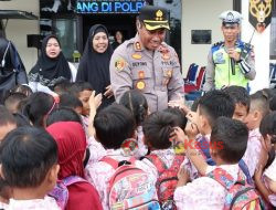 Wisata Edukasi, Murid TK Negeri Pembina Kunjungi Polres Sekadau