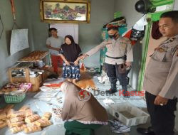 Polisi Datangi TKP Lokasi Kebakaran Warung Wawa di Jalan Kelam-Sintang