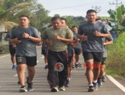 Dandim Mengajak Seluruh Anggota Kodim 1206/PSB Melaksanakan Lari Aerobik