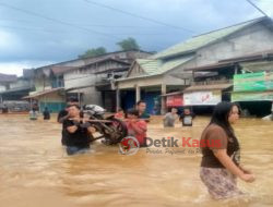 Banjir Rendam Pasar Darit, Jalan Menuju Simpang Tiga Lumpuh Total