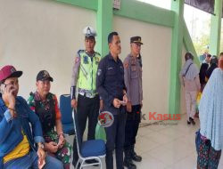 Polres Sekadau, TNI dan Sat Pol PP Amankan Pelaksanaan Pasar Murah