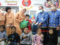 DWP Provinsi Kalbar Serahkan Bingkisan kepada Anak-anak Penyandang Thalsemia