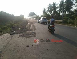 Jalan Elak BTS Aceh Utara/Kota Lhokseumawe Buket Rata Rusak Parah