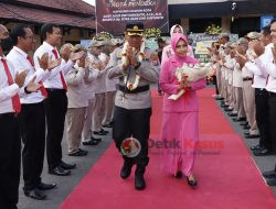 Sukses, Farawell dan Parade Pisah Sambut Kapolres Madiun Kota