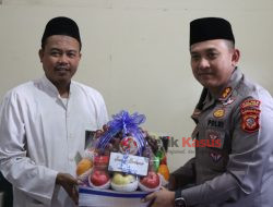 Silaturahmi Kapolres Cirebon Kota ke Pondok Pesantren Kandang Juang, Disambut dengan Ramah