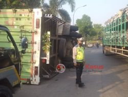 Polres Cirebon Kota Tangani Kecelakaan Lalu Lintas Tunggal di Kedawung