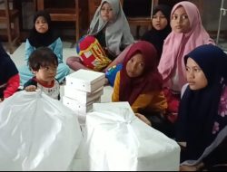 Caleg DPR-RI Hanura Rozikin Subastian BD Bagikan Nasi Kotak Untuk Anak-Anak Panti Asuhan